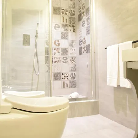 Design&Art Pie\' - Elegant Rooms Near The Pantheon, Calm & Central Stay