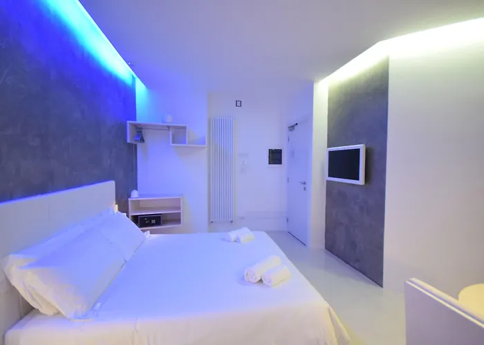 Design&art Pie' - Elegant Near The Pantheon, Calm & Guest house Rome