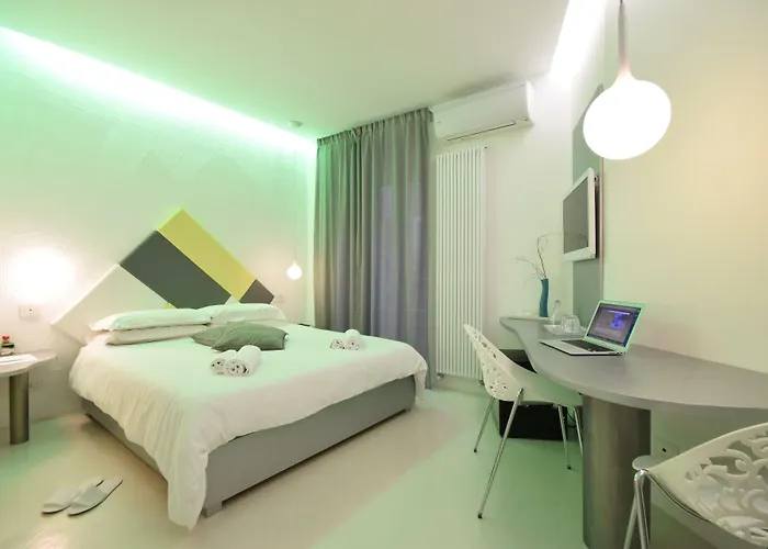 Guest house Design&art Pie' - Elegant Near The Pantheon, Calm &