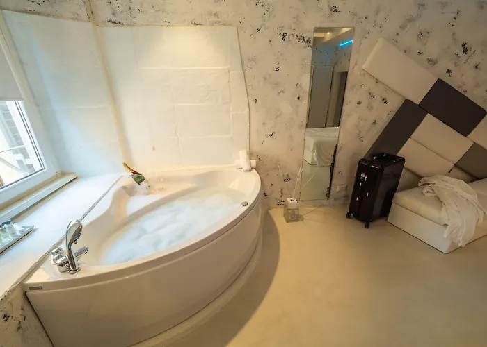 Guest house Design&art Pie' - Elegant Near The Pantheon, Calm & Rome