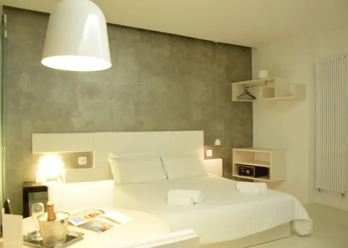 Design&art Pie' - Elegant Near The Pantheon, Calm & Guest house