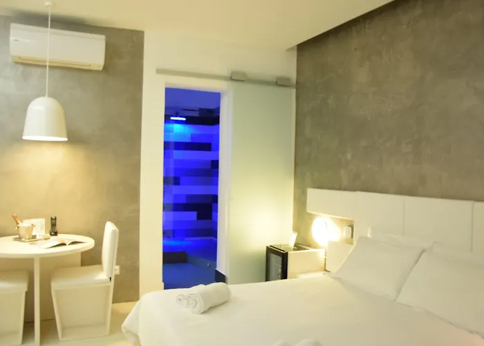 Design&art Pie' - Elegant Near The Pantheon, Calm & Guest house 4*