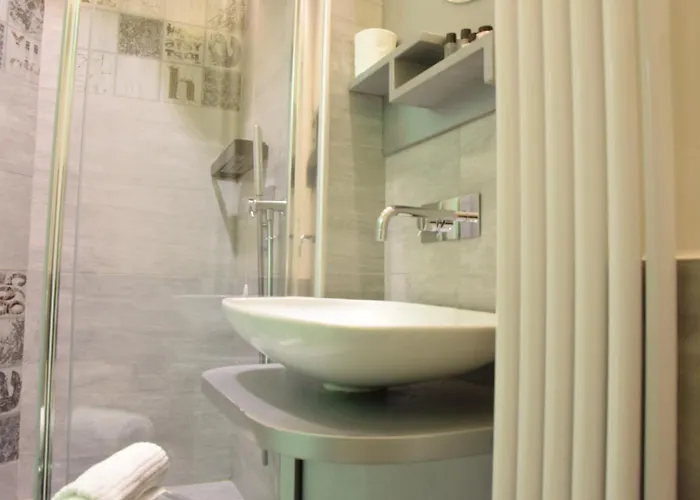 Guest house Design&art Pie' - Elegant Near The Pantheon, Calm & Rome