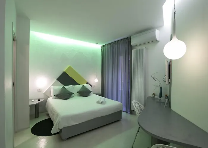 Design&art Pie' - Elegant Near The Pantheon, Calm & Guest house Rome