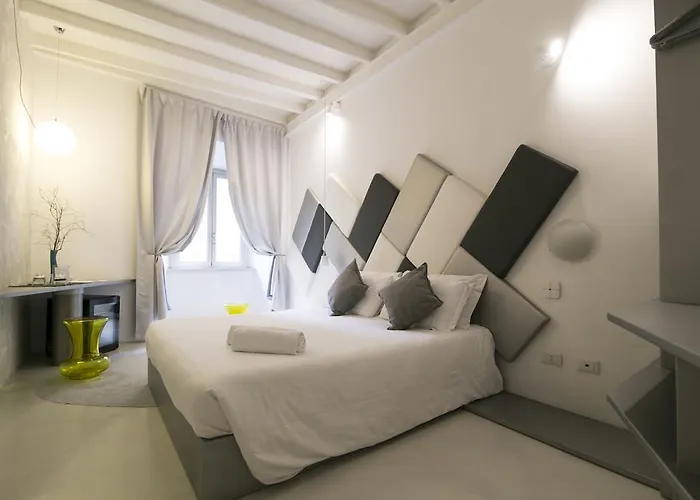 Guest house Design&art Pie' - Elegant Near The Pantheon, Calm & Rome